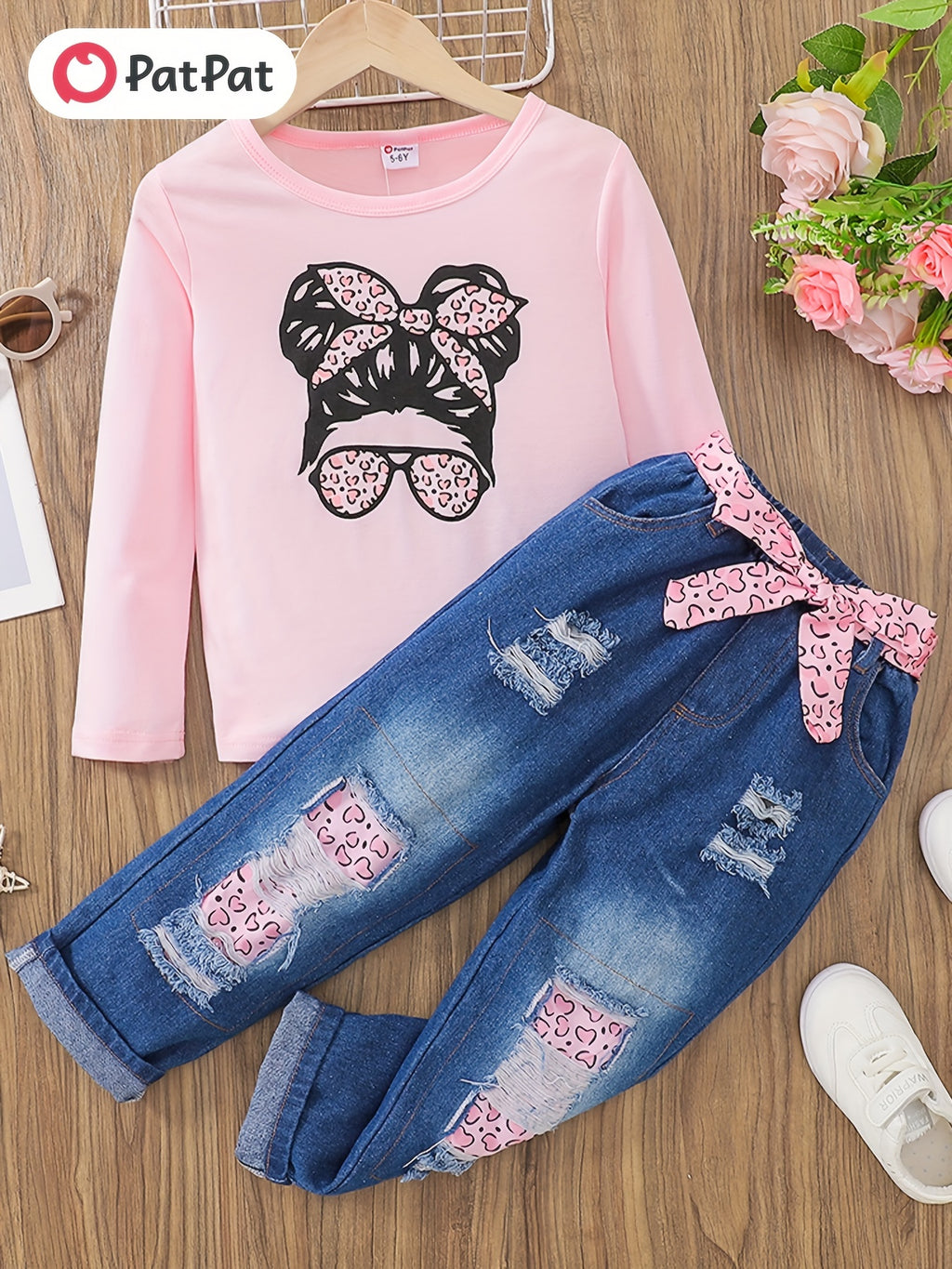 2pcs Girl's Figure Print Long-sleeve Tee and Belted Ripped Denim Jeans Set, Casual Outdoor Clothing