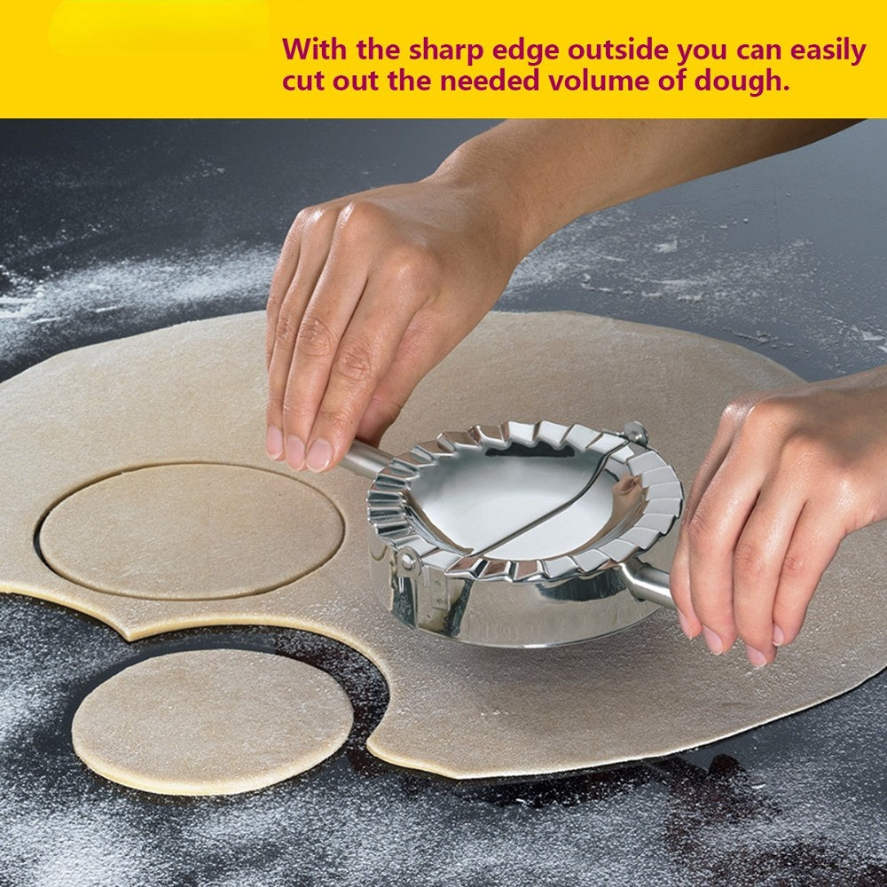 A Versatile Mold for Making Ravioli And Dumplings, This Stainless Steel Pastry Press Features a Precise Design, Perfect for Crafting Homemade Pasta in Your Kitchen