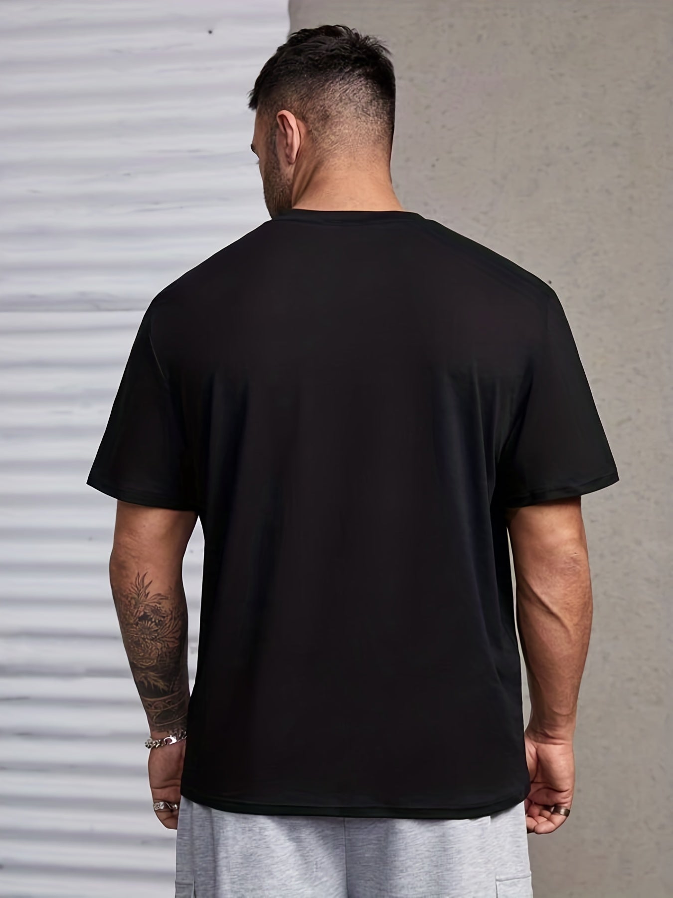 Plus Size Men's Trendy Cross Graphic Tees, Comfy Stretch Breathable T-shirts For Summer, Oversized Loose Men's Clothings