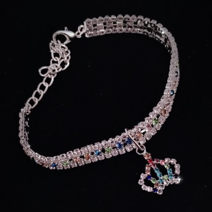 Elegant Pet Rhinestone Crown Pendant Necklace - Sparkling Multicolor Gemstone Accessory for Cats & Dogs, Random Color Selection