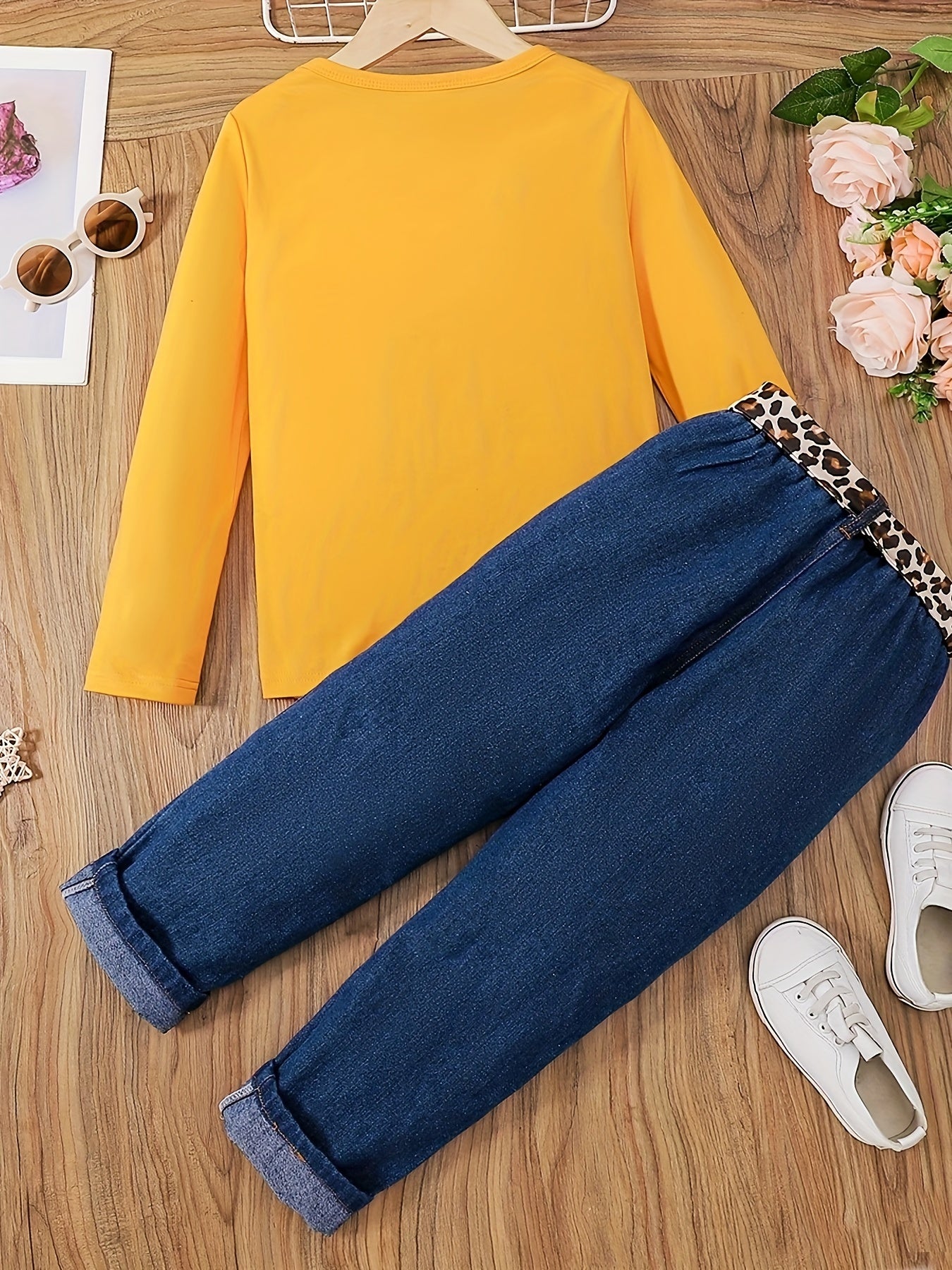 2pcs Girl's Figure Print Long-sleeve Tee and Belted Ripped Denim Jeans Set, Casual Outdoor Clothing