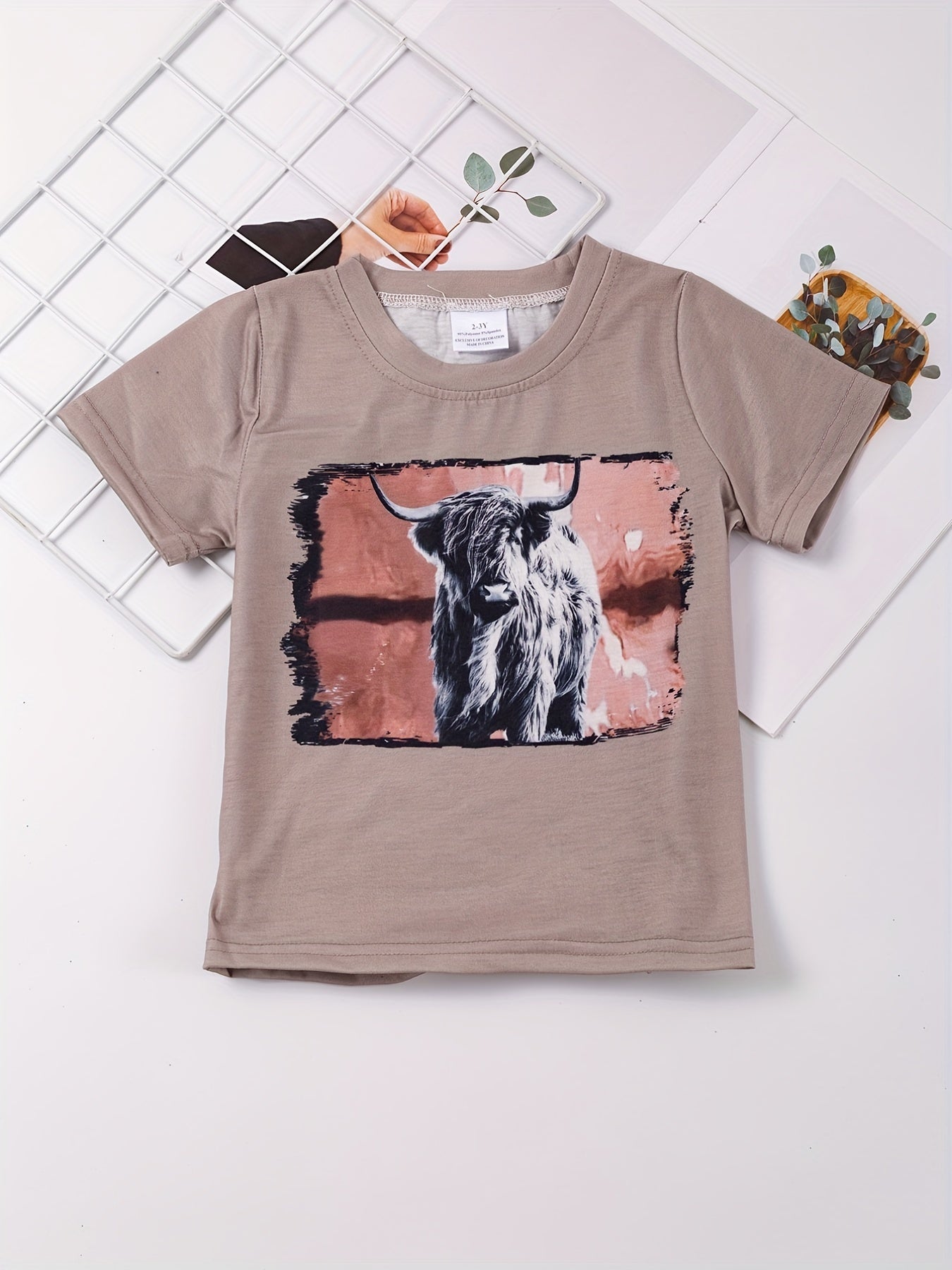 Vibrant Bull Graphic Tee - Soft, Comfortable Round Neck T-Shirts for Boys and Girls - Summer Fashion Essentials