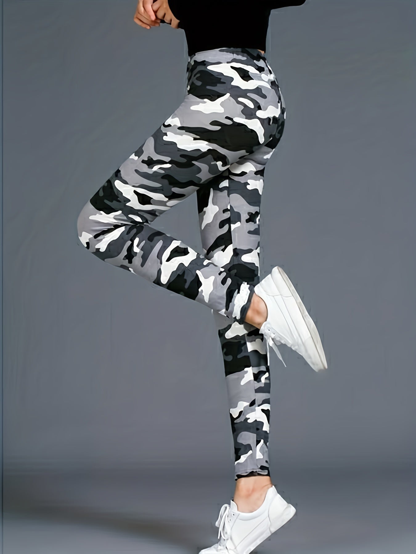 Camouflage Gray-Green Women's Casual Leggings, Cropped Length