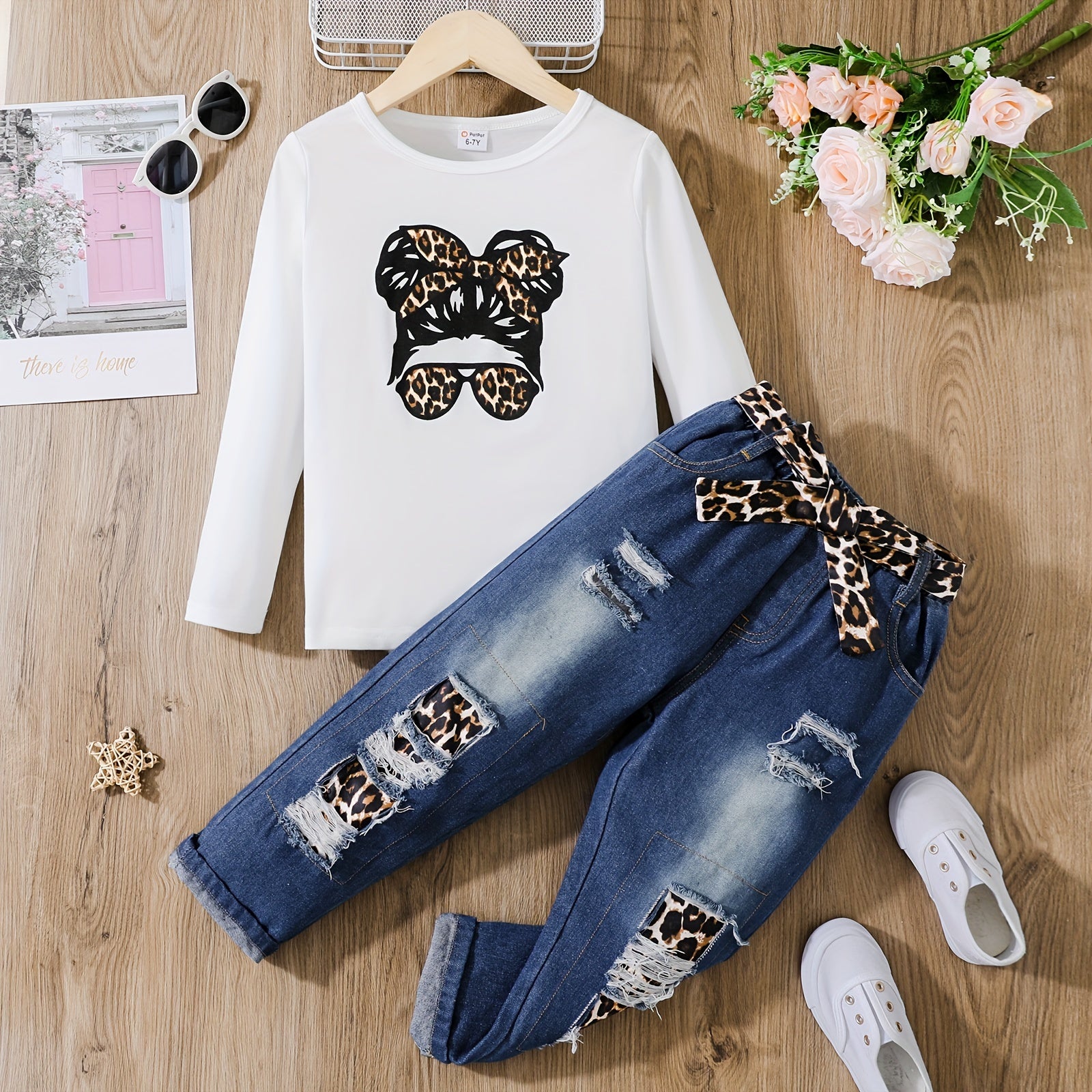 2pcs Girl's Figure Print Long-sleeve Tee and Belted Ripped Denim Jeans Set, Casual Outdoor Clothing