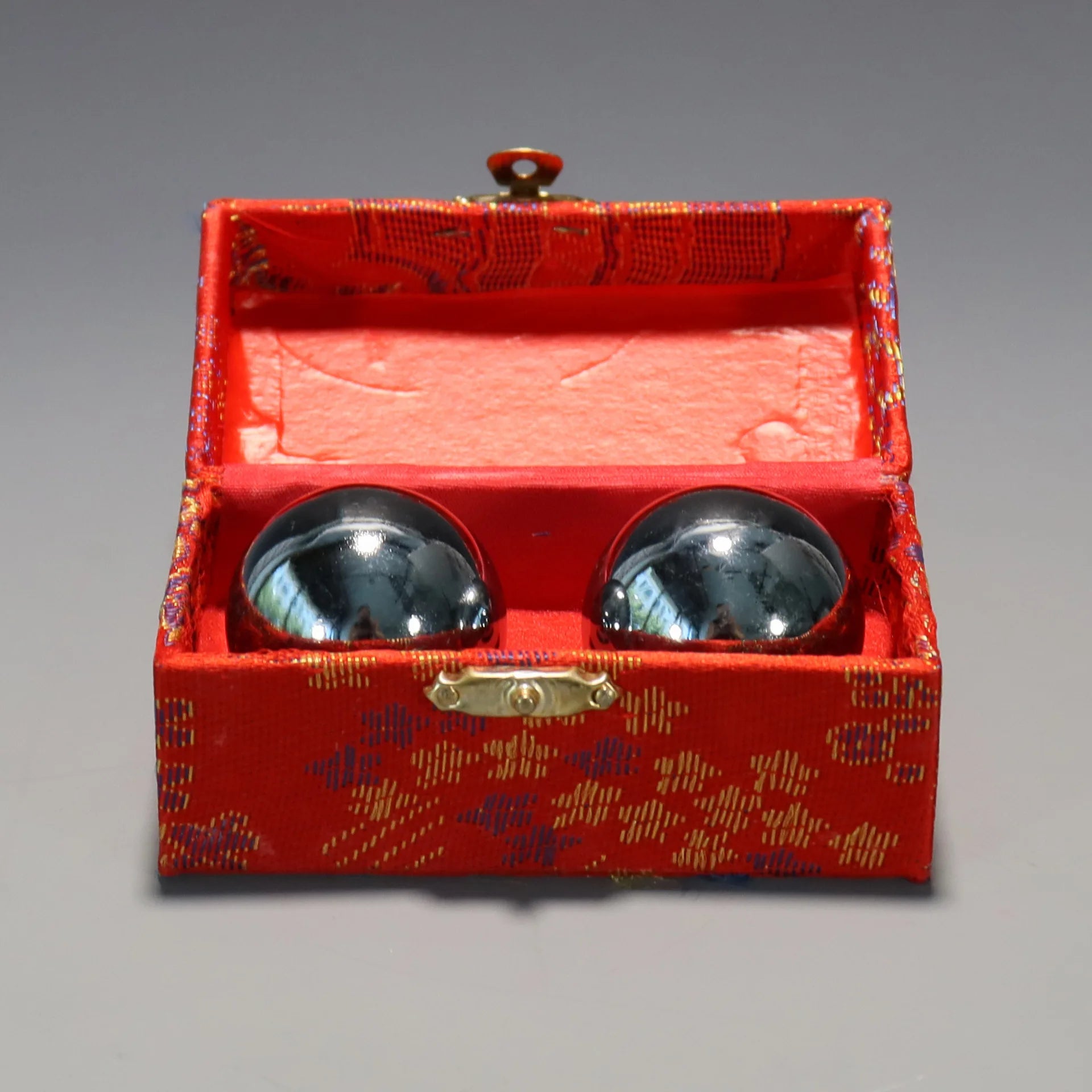 304 Stainless Steel Baoding Balls Set for Hand Exercise Stress Relief Therapy Massager Balls 2 Sizes 3.3cm and 3.8cm