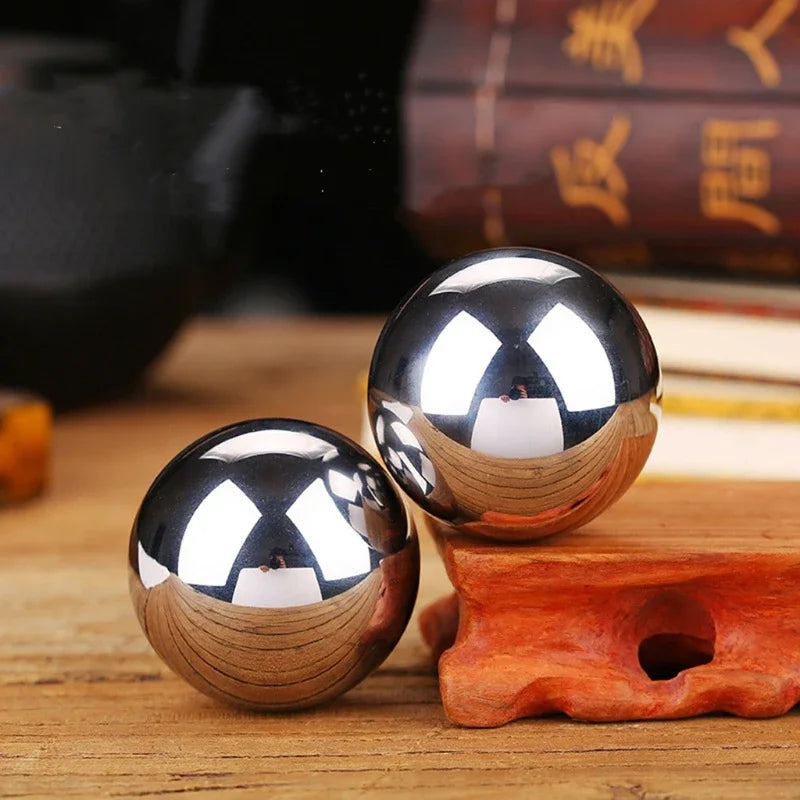 304 Stainless Steel Baoding Balls Set for Hand Exercise Stress Relief Therapy Massager Balls 2 Sizes 3.3cm and 3.8cm