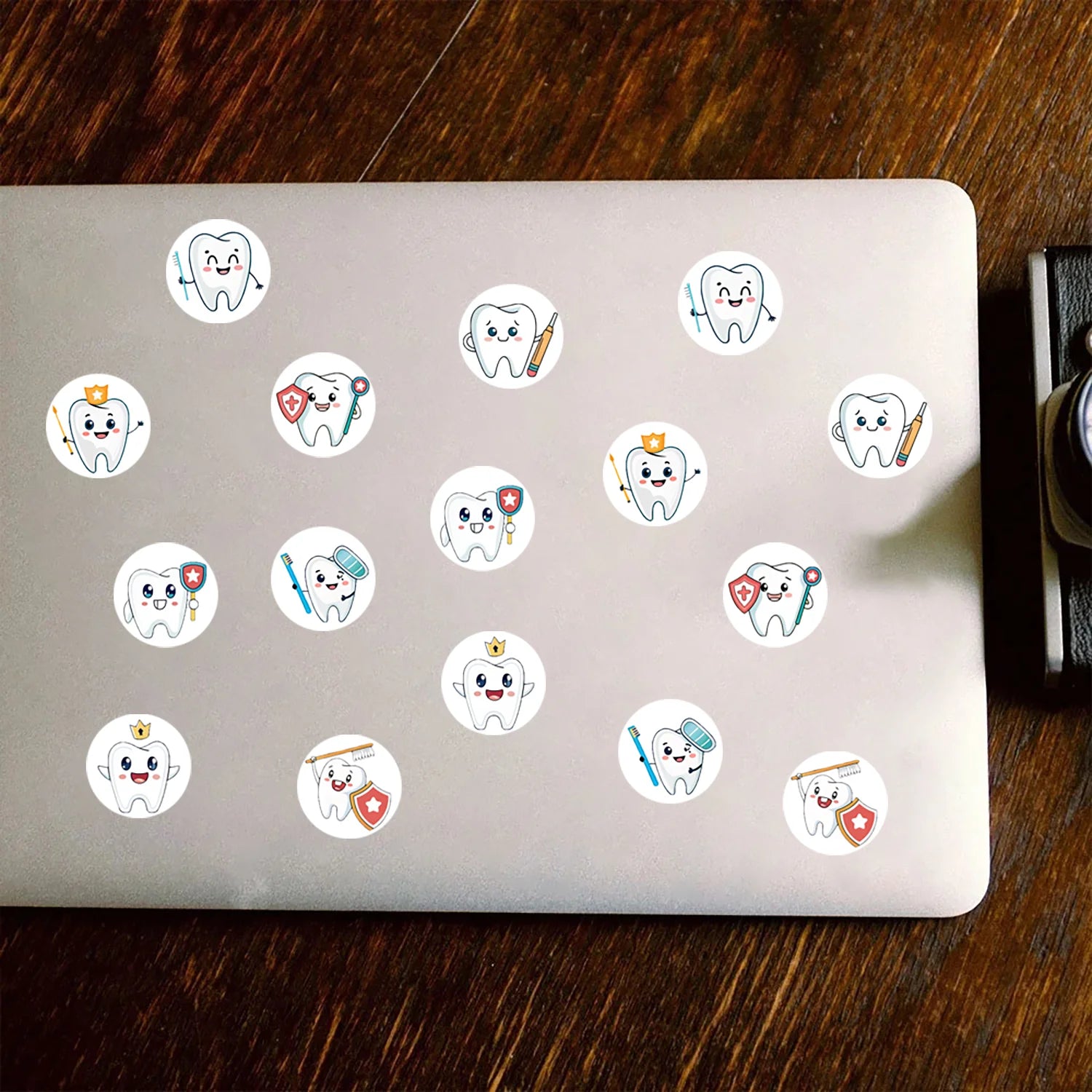1Roll(500Pcs) Take Care of Teeth Dental Defender Stickers 2.5cm/1.0'' 8 Designs Decals Diy Adorn Gifts Packaging Home Decor