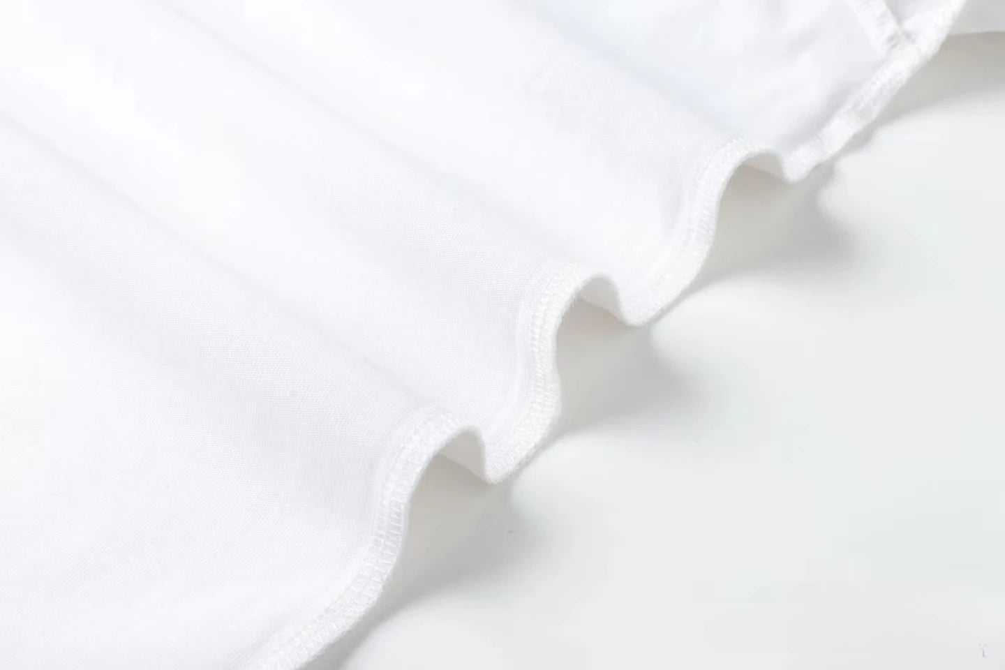 2026 Summer Fashion Trend Luxury Brand Letter Printed T-shirt Men's and Women's Cotton T-shirt Short Sleeved T-shirt Unisex Top