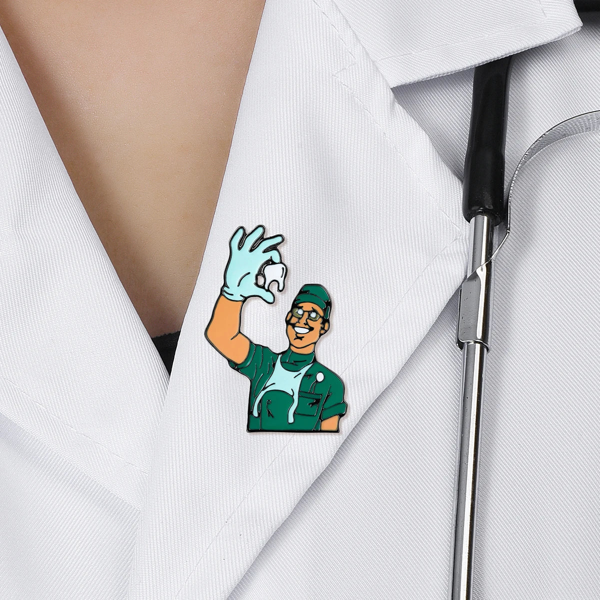 Catuni Medical Teeth Enamel Brooch Pins Fun Dental Lapel Lanyard Coat Bag Badge Jewelry Gift for Doctor Nurse Student Dentist
