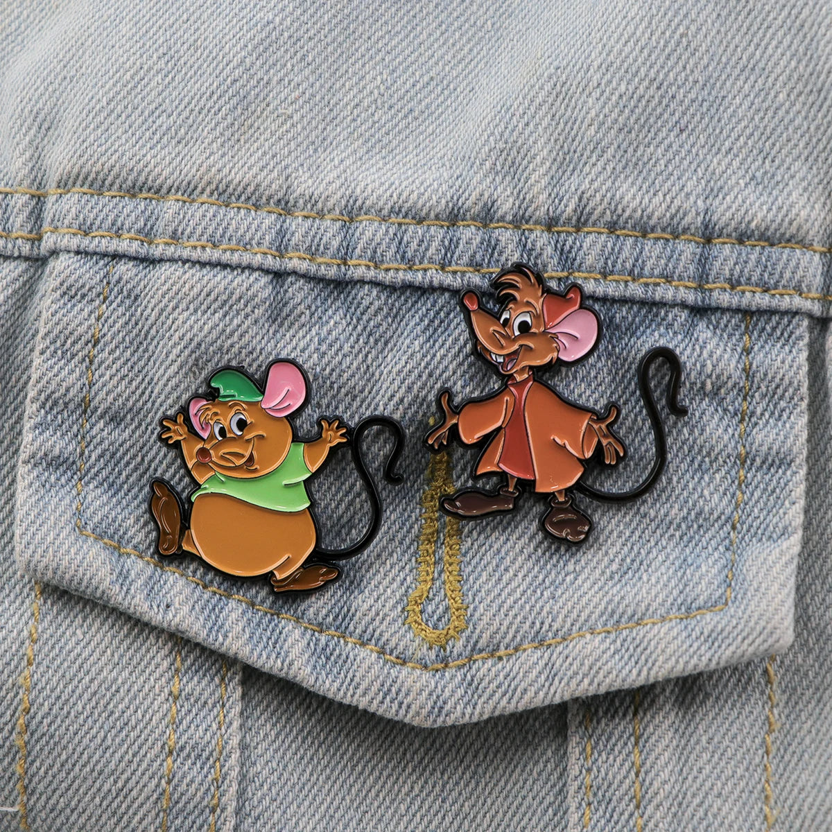 Fairy Tale Enamel Pins Cute Cartoon Mouse Brooches for Backpacks Clothing Lapel Badges Anime Jewelry Gift for Kids Women