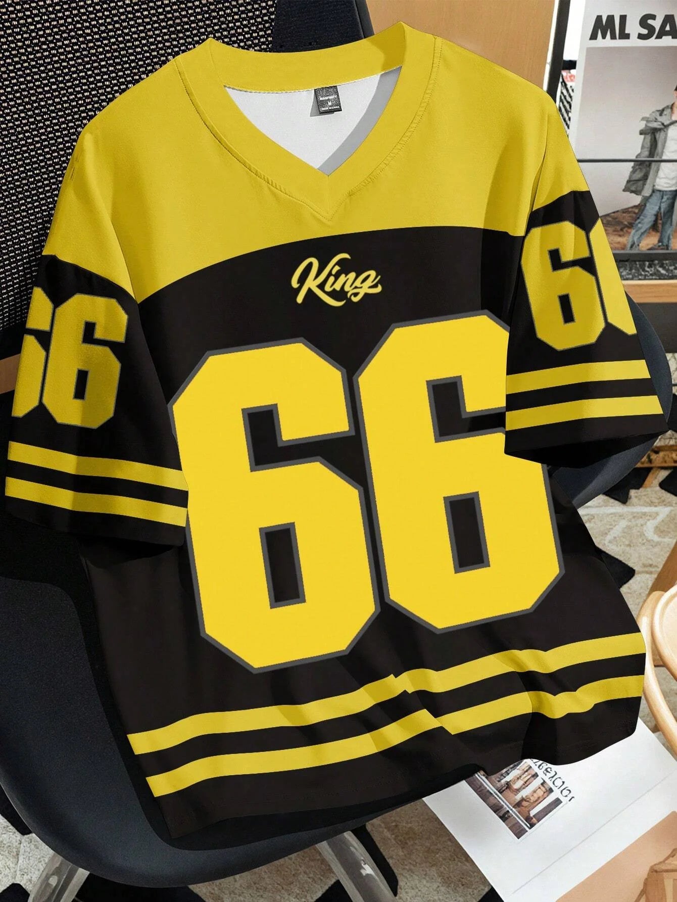 2025 V-neck jersey T-shirt short sleeved retro sports style men's sports V-neck T-shirt quick drying comfortable breathable