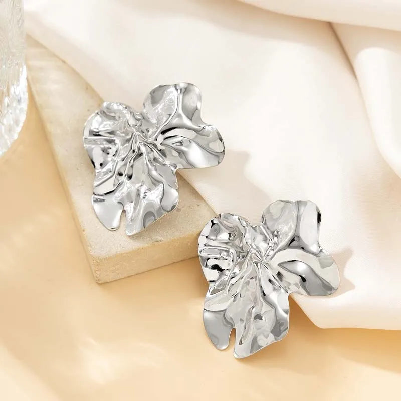 Fashion Metal Irregular Pleated Stud Earrings For Women Vintage Exaggerated Large Petal Flower Statement Earrings Jewelry