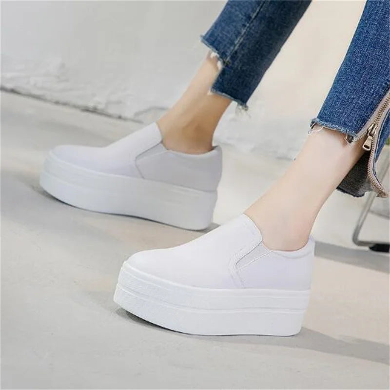 ZXRYXGS 2026 New Top Cowhide Platform Shoes Woman Sneaker Non-slip Comfort Winter High Heels Leather Shoes Women Casual Shoes