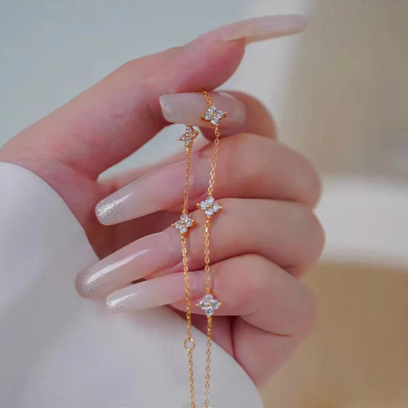 Shiny Plated 18k Gold Shiny Zircon Blue Flower Bracelet for Women Girl Korean Temperament Exquisite Jewelry Gifts