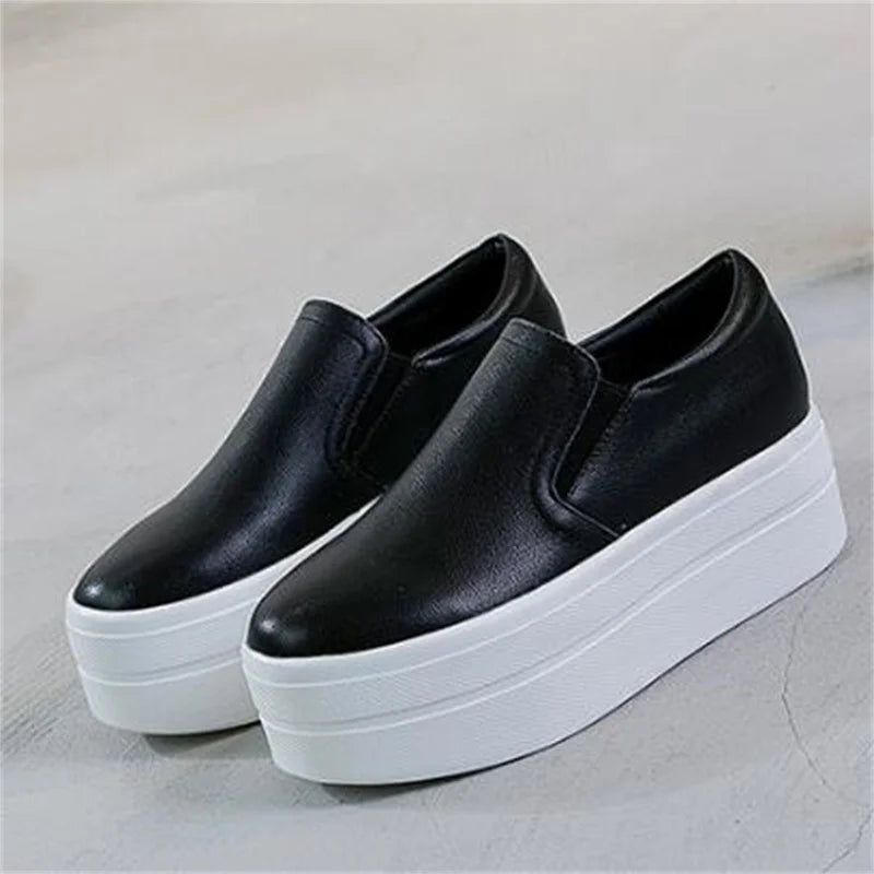 ZXRYXGS 2026 New Top Cowhide Platform Shoes Woman Sneaker Non-slip Comfort Winter High Heels Leather Shoes Women Casual Shoes