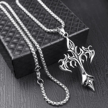 Stainless steel retro eagle hunting necklace titanium steel eagle men's pendant pendant pendant