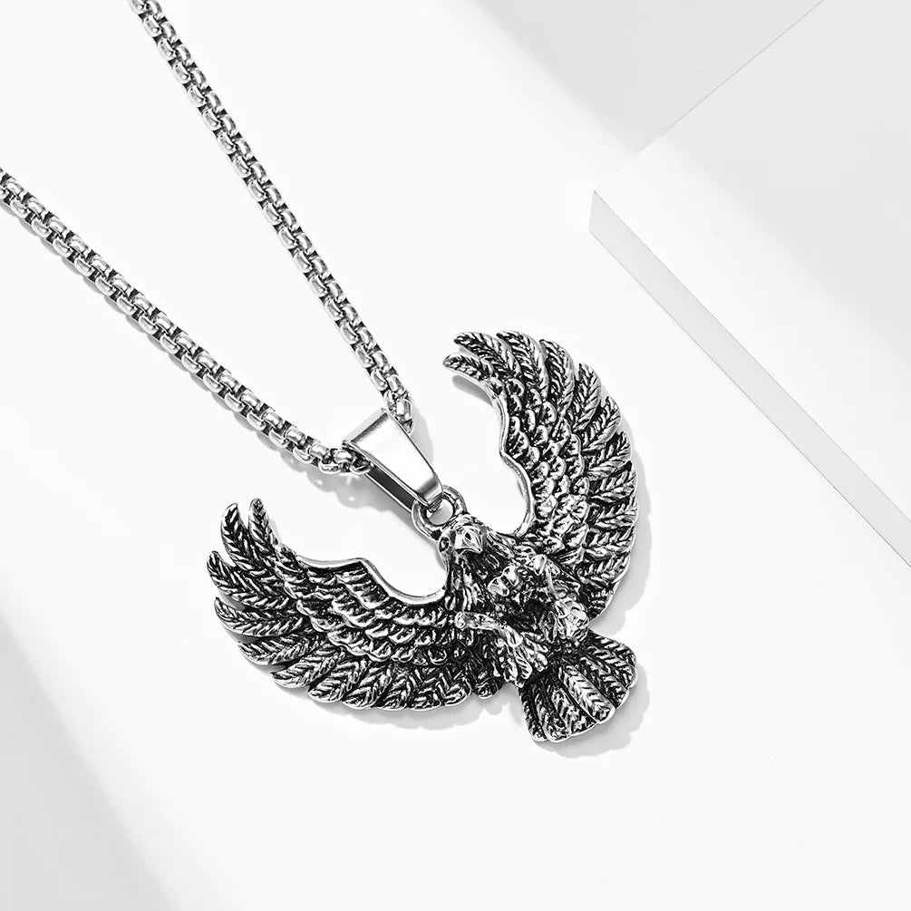 Stainless steel retro eagle hunting necklace titanium steel eagle men's pendant pendant pendant