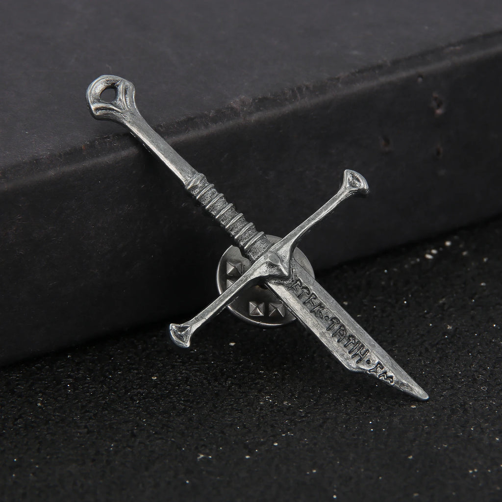 Lord of the Narsil Broken Sword Pins Brooch Movie Aragorn Sword Metal Badge Brooch for Women Men Lapel Pin Jewelry