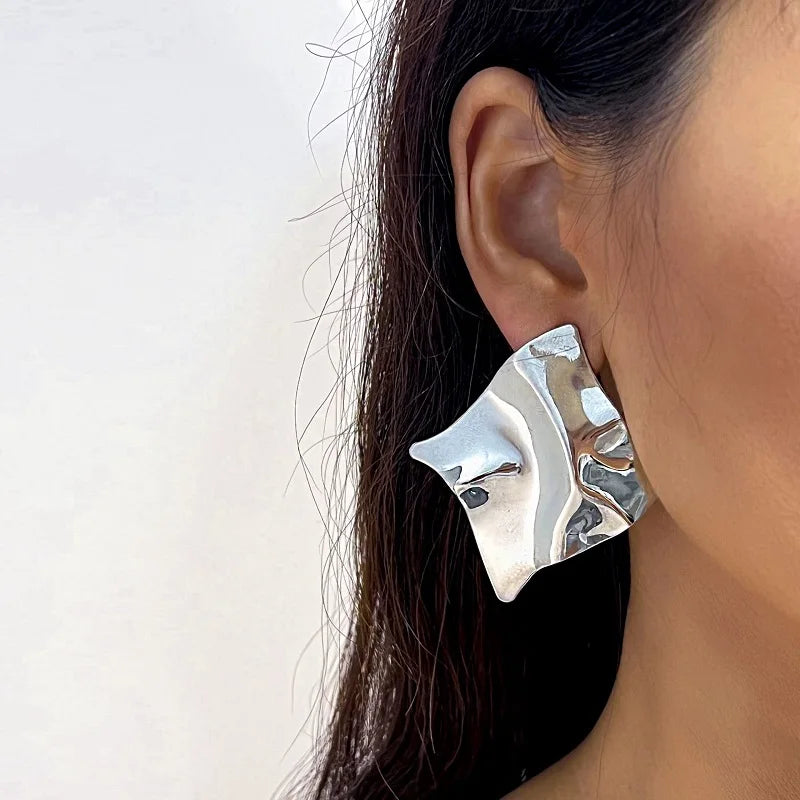 Fashion Metal Irregular Pleated Stud Earrings For Women Vintage Exaggerated Large Petal Flower Statement Earrings Jewelry