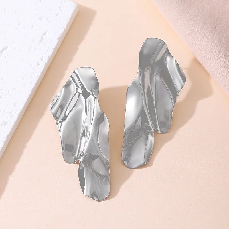 Fashion Metal Irregular Pleated Stud Earrings For Women Vintage Exaggerated Large Petal Flower Statement Earrings Jewelry