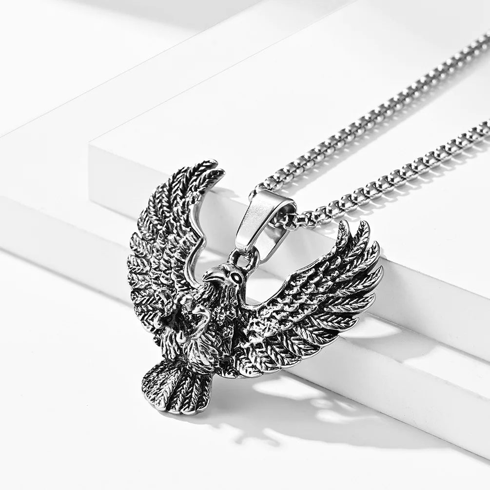 Stainless steel retro eagle hunting necklace titanium steel eagle men's pendant pendant pendant