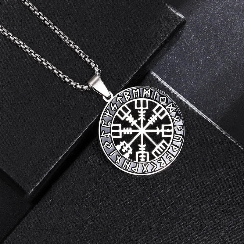 Retro Nordic Style Crow Skull Pendant Animal Bird Necklace for Men Personalized Jewelry Lucky Amulet Gift