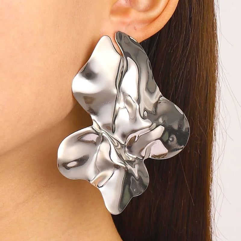 Fashion Metal Irregular Pleated Stud Earrings For Women Vintage Exaggerated Large Petal Flower Statement Earrings Jewelry