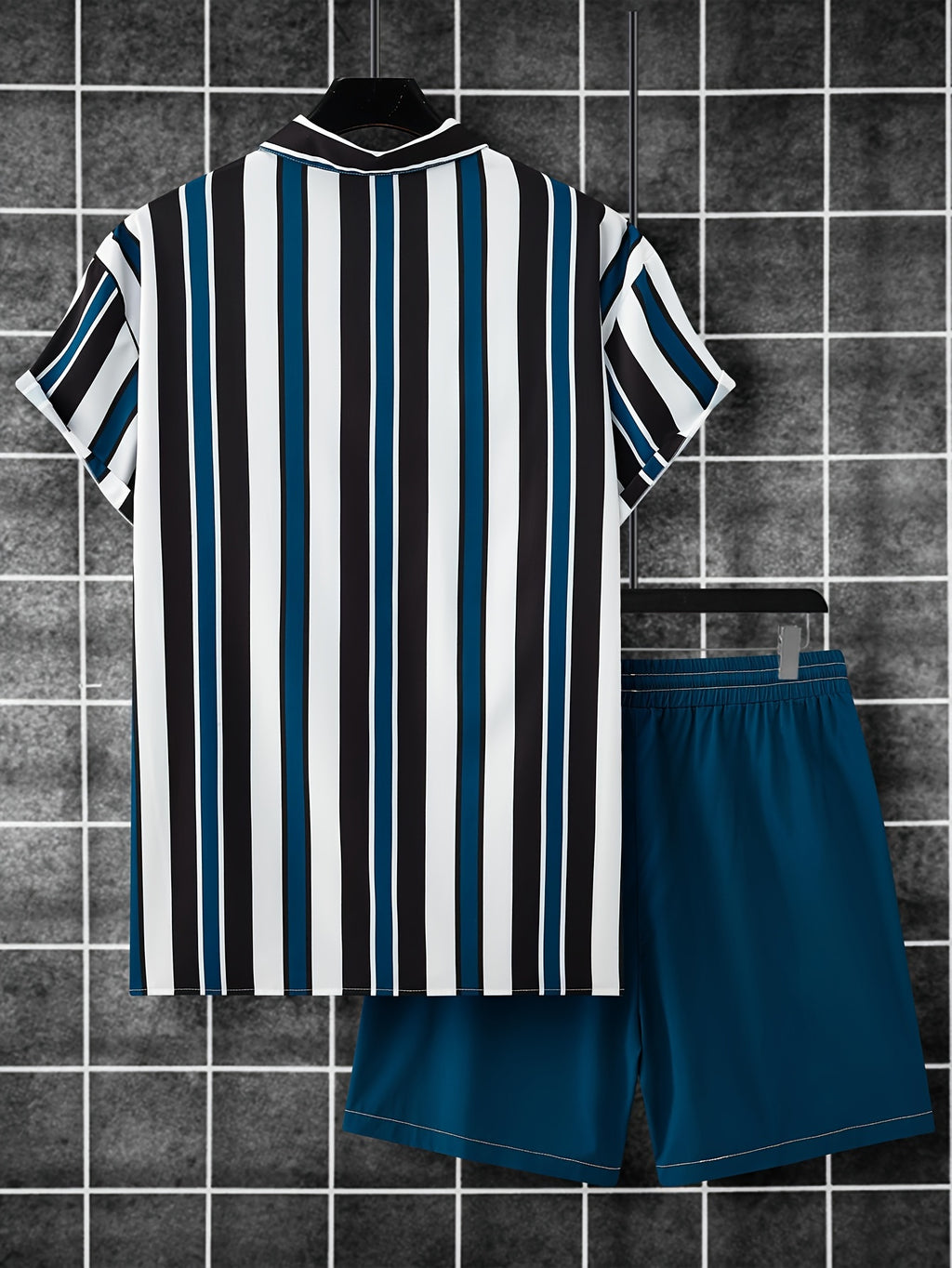 Vertical Striped Pattern Print, Men's 2Pcs Outfits, Casual Lapel Button Up Short Sleeve Shirts Shirt And Drawstring Shorts Set For Summer, Men's Clothing
