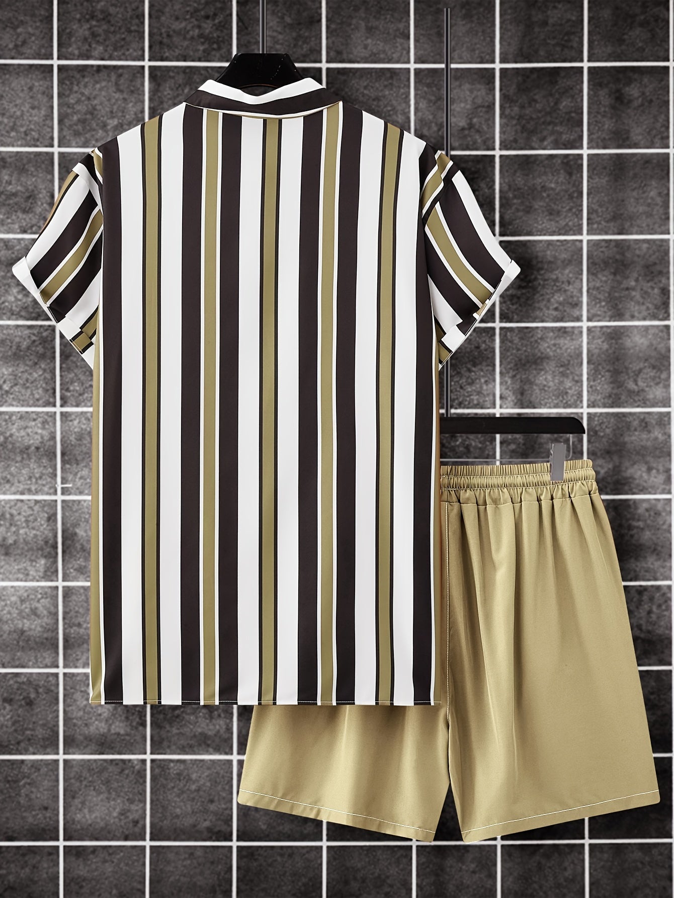 Vertical Striped Pattern Print, Men's 2Pcs Outfits, Casual Lapel Button Up Short Sleeve Shirts Shirt And Drawstring Shorts Set For Summer, Men's Clothing