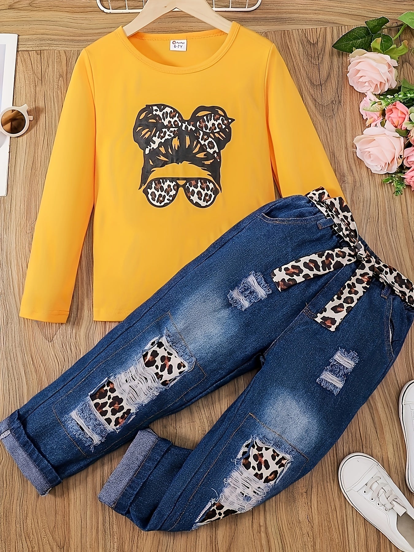 2pcs Girl's Figure Print Long-sleeve Tee and Belted Ripped Denim Jeans Set, Casual Outdoor Clothing