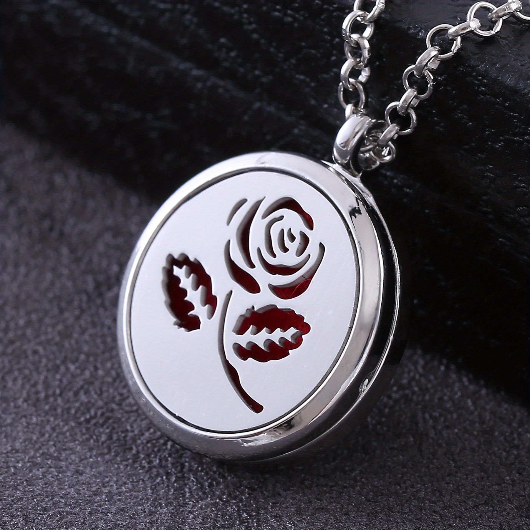Metal Stainless Steel Pendant Necklace Open Locket Perfume Aroma Essential Oil Diffuser Necklace For Women Girls