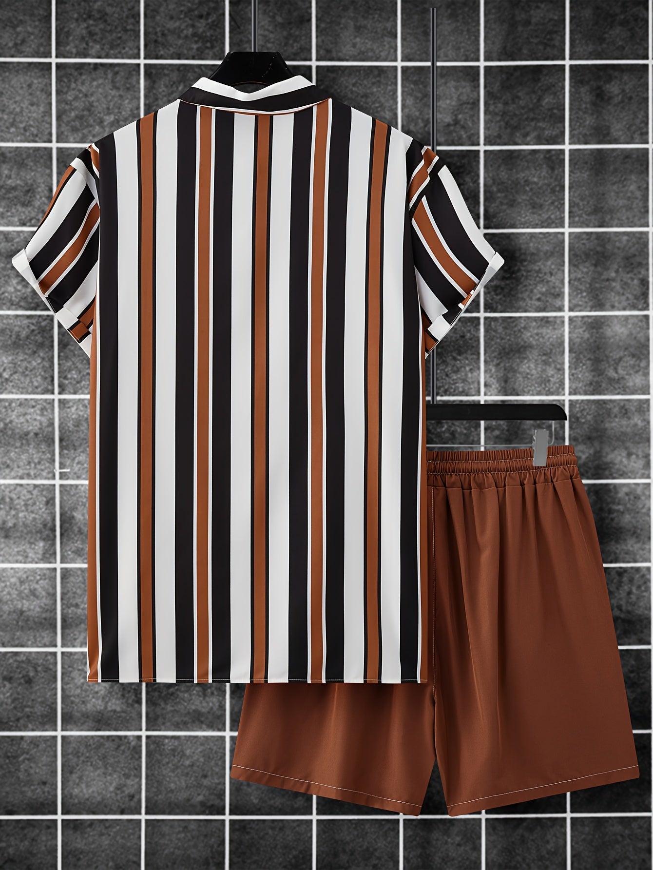 Vertical Striped Pattern Print, Men's 2Pcs Outfits, Casual Lapel Button Up Short Sleeve Shirts Shirt And Drawstring Shorts Set For Summer, Men's Clothing