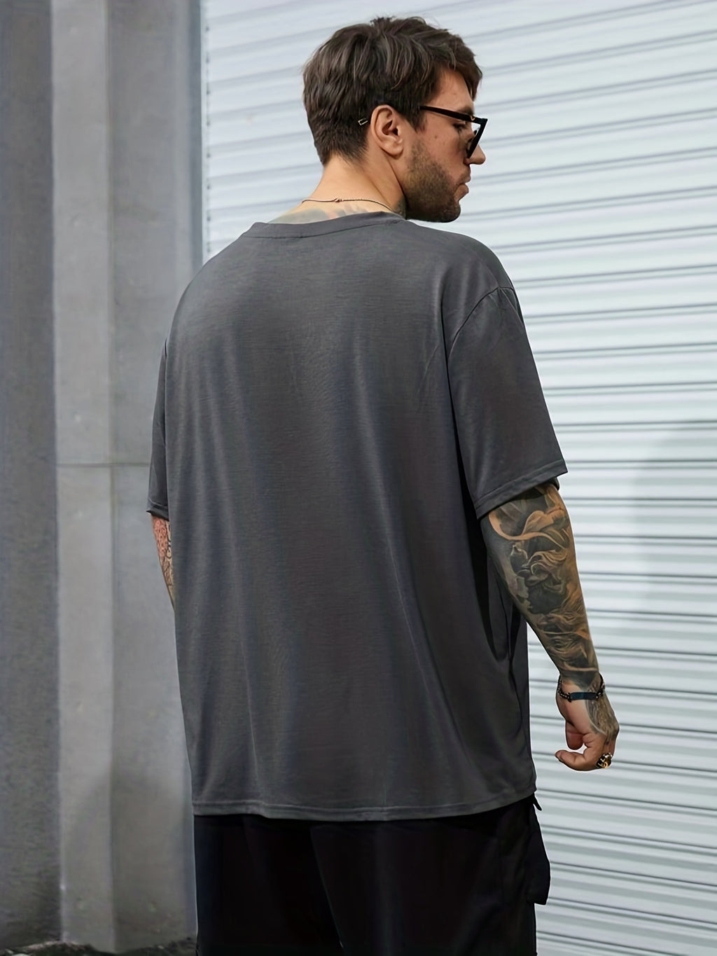 Plus Size Men's Trendy Cross Graphic Tees, Comfy Stretch Breathable T-shirts For Summer, Oversized Loose Men's Clothings