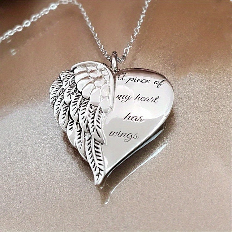 New Heart-shaped Fashion Creative Love Wings Pendant Angel Wings Necklace